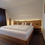 Kreuz Hoehengasthof Hotel