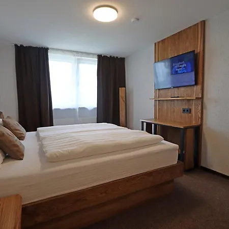 فندق Kreuz Hoehengasthof