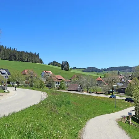 فندق Kreuz Hoehengasthof بريتناو