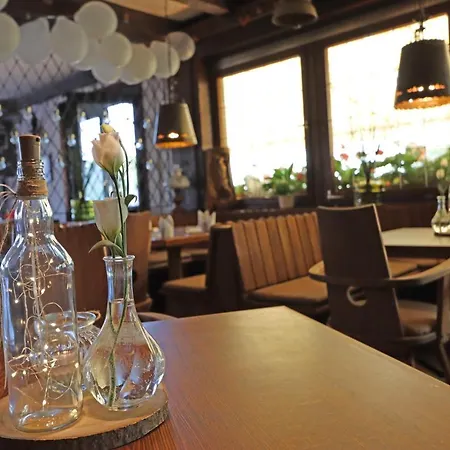 酒店 Kreuz Hoehengasthof