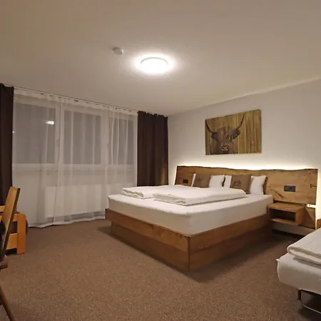 Kreuz Höhengasthof Hotel *
