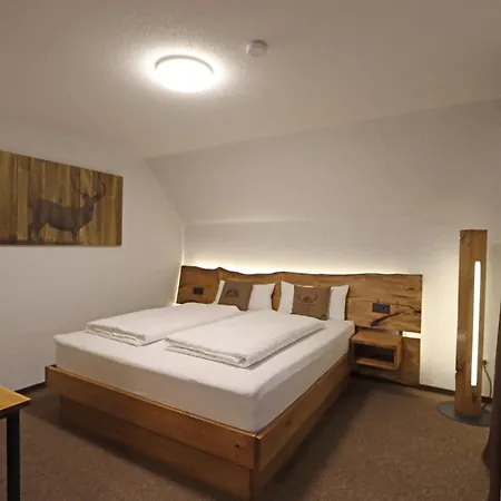 Kreuz Hoehengasthof 布莱特瑙