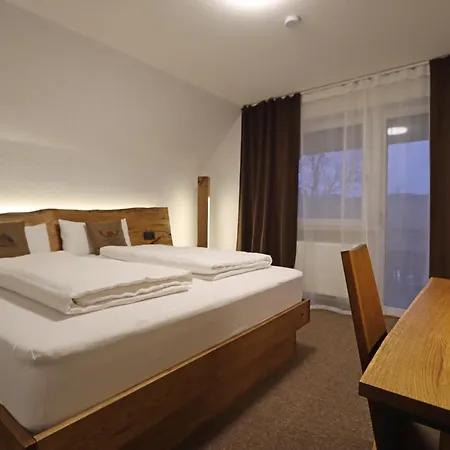 فندق Kreuz Hoehengasthof *