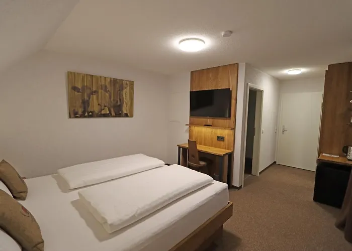 Kreuz Hoehengasthof ブライトナウ