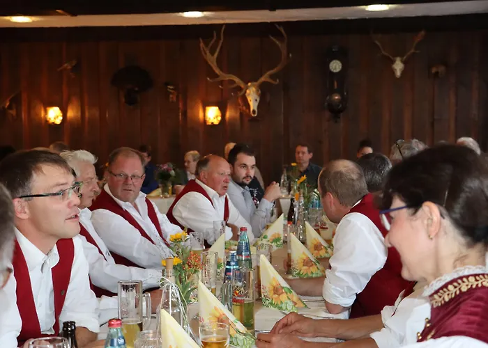 ホテル Kreuz Hoehengasthof *