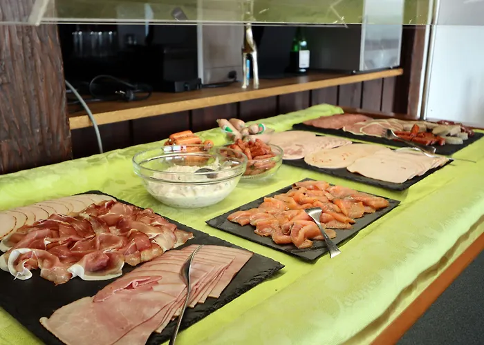 Kreuz Hoehengasthof * ブライトナウ