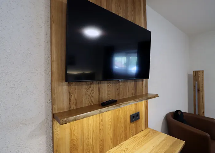 Kreuz Hoehengasthof *